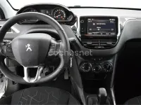 Usado Peugeot 2008 Signature Sky 82 CV (60 kW) 2018 Blanco SUV