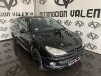 Usado Peugeot 206 75 CV (55 kW) 2003 Negro Berlina