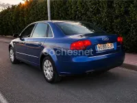 Usado Audi A4 140 CV (102 kW) 2005 Azul Berlina