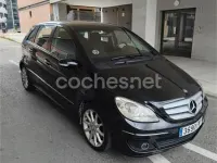 Usado Mercedes B180 109 CV (80 kW) 2007 Negro Monovolumen