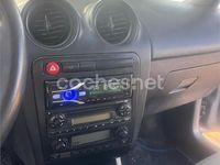 Usado Seat Ibiza 100 CV (73 kW) 2006 Beige Utilitario