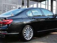 Usado BMW 750 449 CV (330 kW) 2017 Negro Berlina