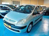 Usado Citroën Xsara Picasso 95 CV (69 kW) 2003 Gris Monovolumen