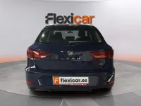 Usado Seat Leon ST Style 130 CV (95 kW) 2019 Azul Familiar