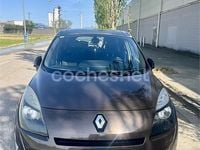 Usado Renault Grand Scénic III Dynamique 105 CV (77 kW) 2009 Marrón Monovolumen