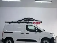 Usado Citroën Berlingo 100 CV (73 kW) 2021 Blanco Monovolumen
