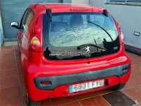 Usado Peugeot 107 Urban Move 54 CV (39 kW) 2007 Rojo Utilitario