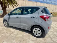 Usado Hyundai i10 66 CV (48 kW) 2016 Azul Utilitario