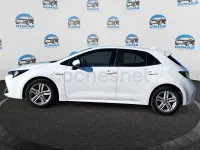 Usado Toyota Corolla Active 122 CV (89 kW) 2021 Blanco Familiar
