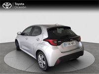 Usado Toyota Yaris Hybrid Active 116 CV (85 kW) 2025 Gris Monovolumen