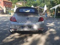 Usado VW Beetle Cabriolet R-line 220 CV (161 kW) 2016 Blanco Descapotable