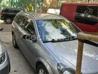 Usado Opel Astra Cosmo 150 CV (110 kW) 2005 Gris / plata Berlina