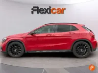 Käytetty Mercedes GLA180 122 HP (89 kW) 2020 Punainen Katumaasturi
