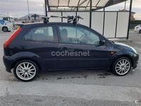 Usado Ford Fiesta Sport 90 CV (66 kW) 2005 Negro Coupe
