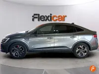 Usado Renault Arkana RS Line 145 CV (106 kW) 2022 Gris / plata SUV
