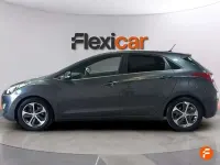 Usado Hyundai i30 GO! 101 CV (74 kW) 2017 Gris Berlina