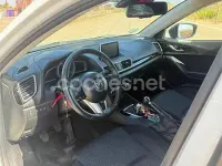 Usado Mazda 3 Luxury 150 CV (110 kW) 2017 Blanco Berlina