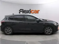 Usado Ford Focus ST-Line 125 CV (91 kW) 2023 Negro Berlina