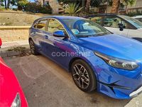 Usado Kia Ceed 136 CV (100 kW) 2022 Azul Utilitario