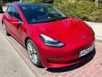 Usado Tesla Model 3 366 kW (498 CV) 2019 Rojo Berlina