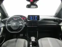Usado Peugeot 2008 Allure 130 CV (95 kW) 2023 Gris SUV