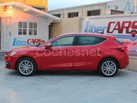 Usado Seat Leon XCELLENCE 150 CV (110 kW) 2022 Rojo Berlina