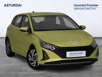 Usado Hyundai i20 84 CV (61 kW) 2024 Amarillo Berlina