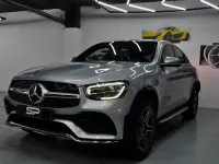 Usado Mercedes GLC300e 320 CV (235 kW) 2021 Gris / plata SUV