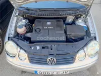 Usado VW Polo Conceptline 65 CV (47 kW) 2003 Gris / plata Berlina