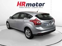 Usado Ford Focus 115 CV (84 kW) 2014 Gris Berlina