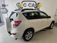 Usado Toyota RAV4 Executive 150 CV (110 kW) 2012 Blanco SUV