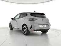 Usado Renault Clio V Techno 100 CV (73 kW) 2025 Gris Berlina
