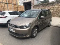 Usado VW Touran Advance 105 CV (77 kW) 2012 Beige Monovolumen