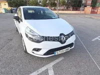 Usado Renault Clio IV Business 75 CV (55 kW) 2018 Blanco Berlina