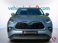 Usado Toyota Highlander Advance 246 CV (180 kW) 2021 Gris / plata SUV