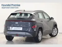 Usado Hyundai Kona 120 CV (88 kW) 2024 Ecotronic gray SUV