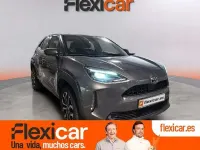 Begagnad Toyota Yaris Cross Active 116 HK (85 kW) 2024 Brun SUV