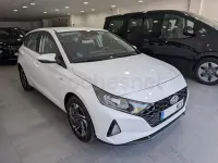 Usado Hyundai i20 100 CV (73 kW) 2022 Blanco Utilitario