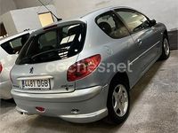 Usado Peugeot 206 70 CV (51 kW) 2005 Gris / plata Berlina