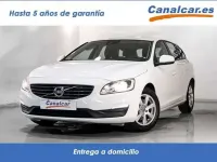Usado Volvo V60 Kinetic 114 CV (83 kW) 2014 Blanco Familiar