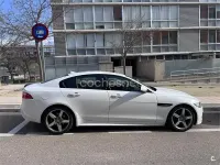 Usado Jaguar XE R-Sport 180 CV (132 kW) 2016 Blanco Berlina