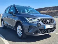 Usado Seat Arona Style 110 CV (80 kW) 2023 Gris / plata SUV