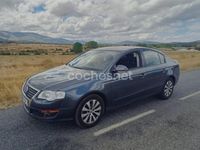 Usado VW Passat Edition 110 CV (80 kW) 2009 Gris / plata Berlina