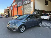 Usado Seat Altea Reference 105 CV (77 kW) 2012 Gris / plata Monovolumen