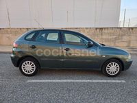 Usado Seat Ibiza Stella 64 CV (47 kW) 2002 Verde Berlina