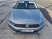 Usado VW Passat Advance 150 CV (110 kW) 2019 Gris / plata Berlina