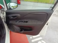 Usado Fiat Punto Pop 75 CV (55 kW) 2015 Blanco Utilitario