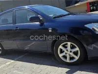 Usado Toyota Corolla Terra 90 CV (66 kW) 2004 Azul Berlina