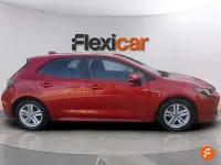 Usado Toyota Corolla Active 122 CV (89 kW) 2021 Rojo Berlina