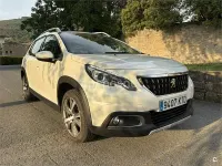 Usado Peugeot 2008 Allure 130 CV (95 kW) 2019 Blanco SUV